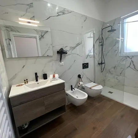 Havana House * باري