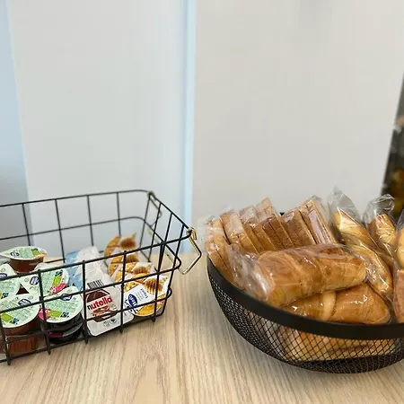 Havana House * باري